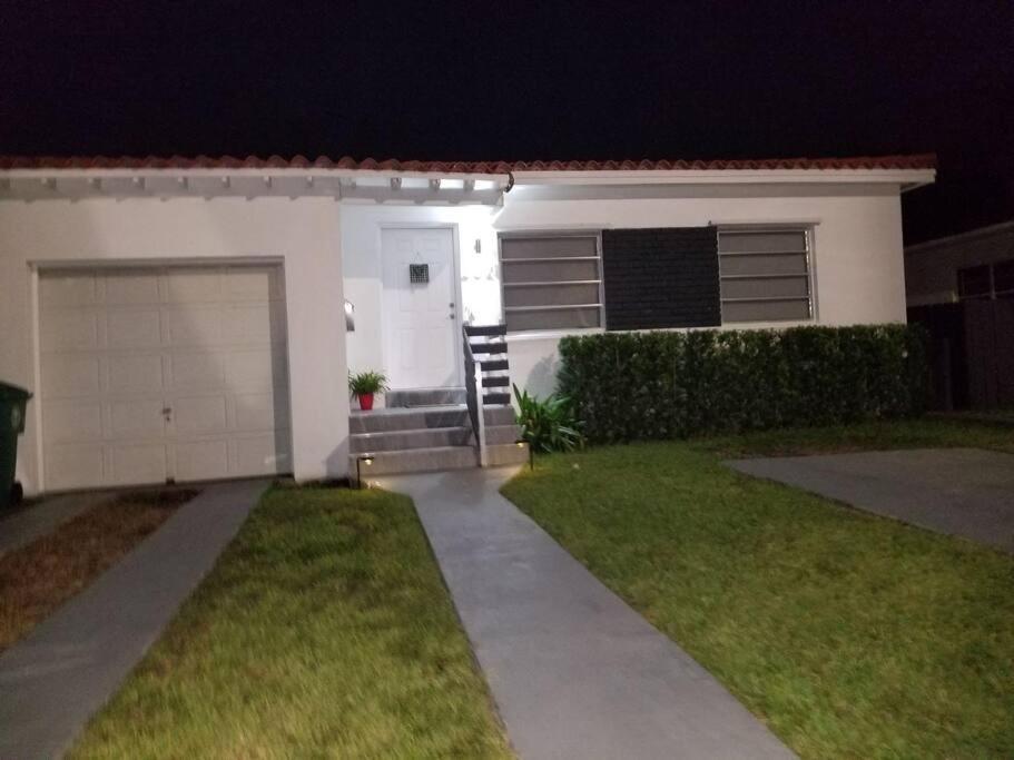 My Lovely In 15 Minutes From The Appartamento Miami